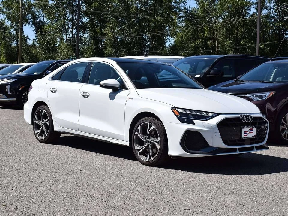 2025 Audi 8Y A3 - Image 6 of 10