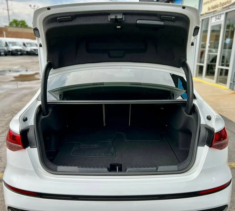 2025 Audi 8Y A3 - Image 8 of 20