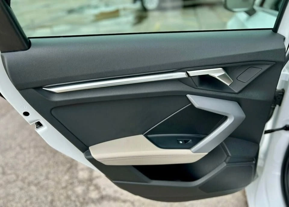 2025 Audi 8Y A3 - Image 14 of 20