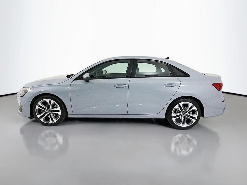 2025 Audi 8Y A3 - Image 4 of 12