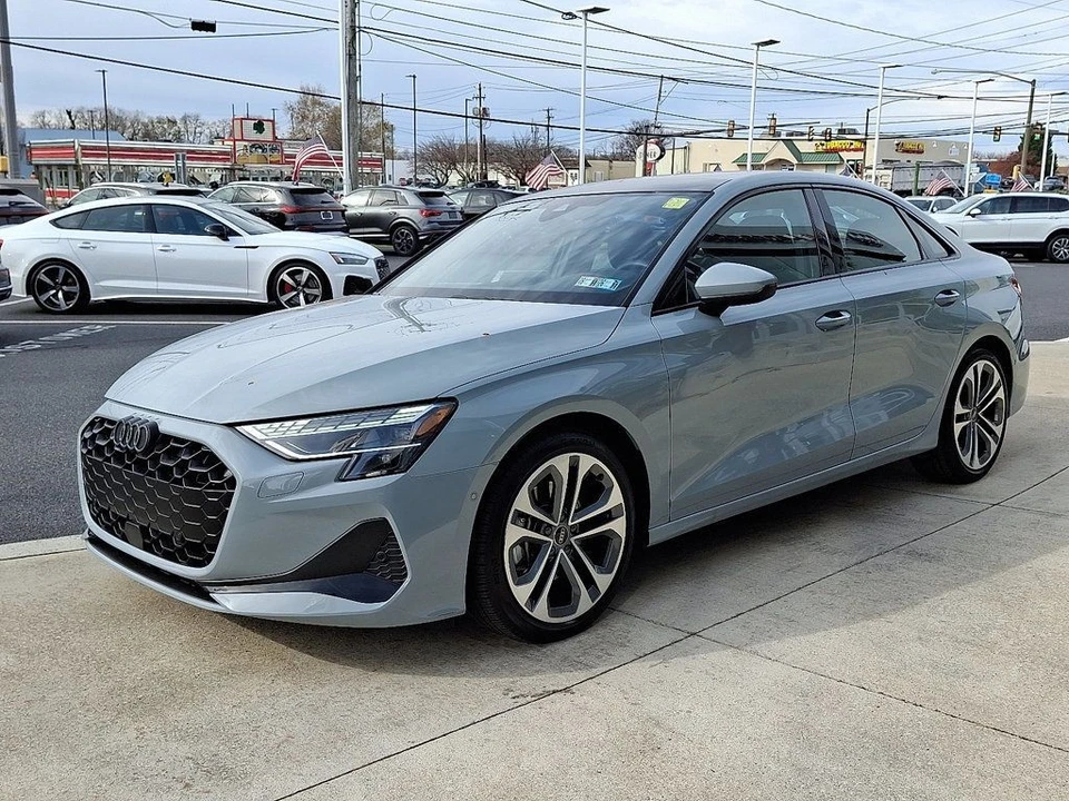 2025 Audi 8Y A3 - Image 3 of 12