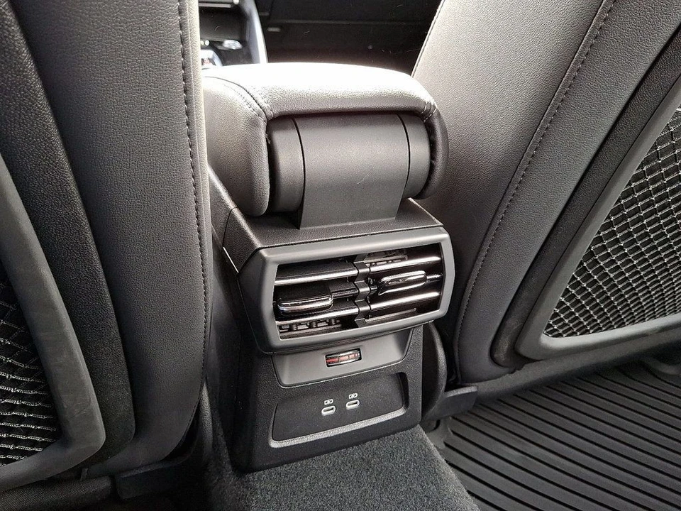 2025 Audi 8Y A3 - Image 11 of 12