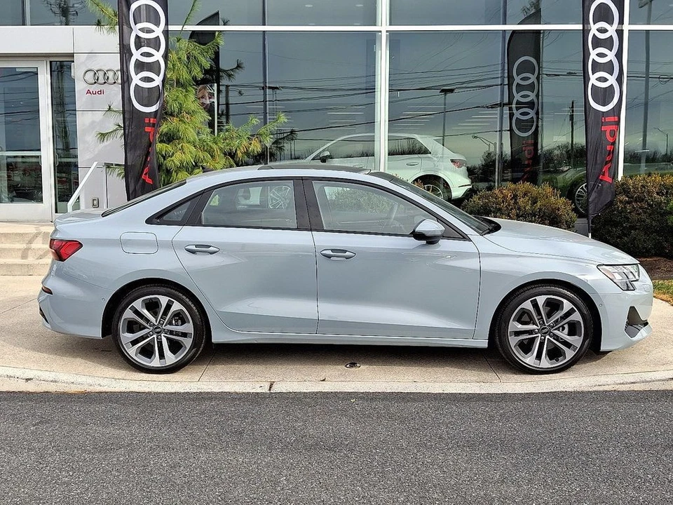 2025 Audi 8Y A3 - Image 7 of 12