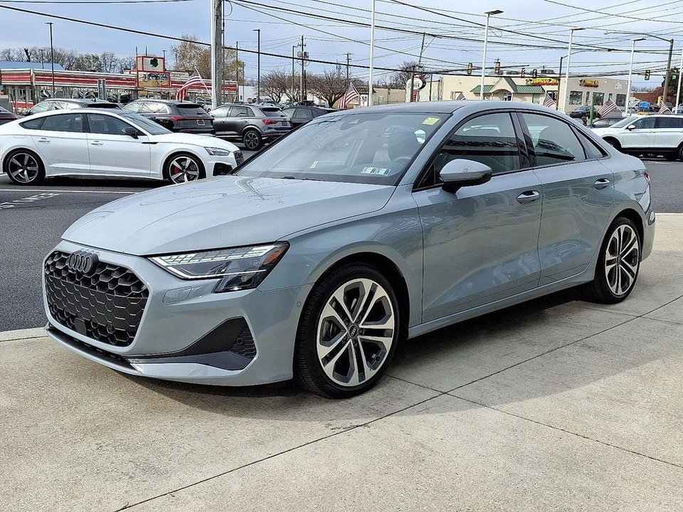 2025 Audi 8Y A3 - Image 3 of 12