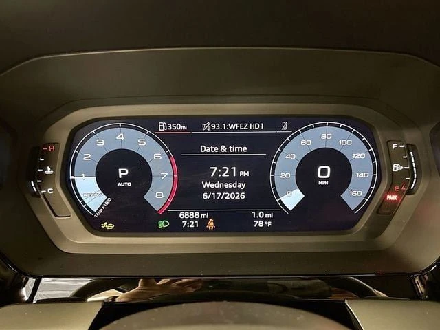2025 Audi 8Y A3 - Image 10 of 20