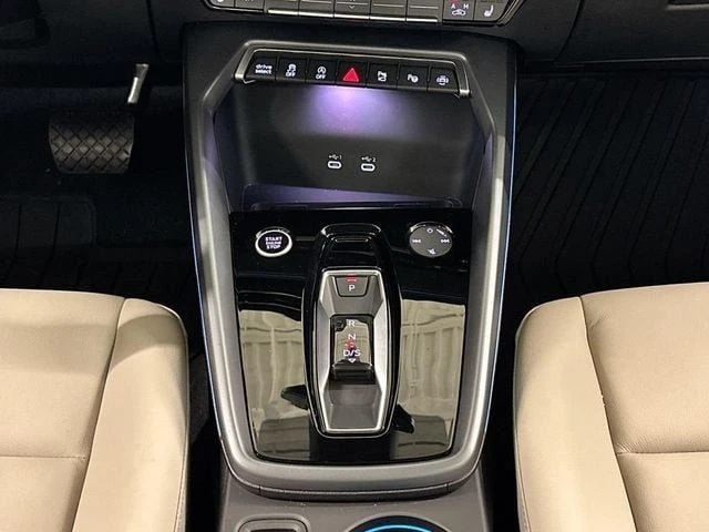2025 Audi 8Y A3 - Image 13 of 20