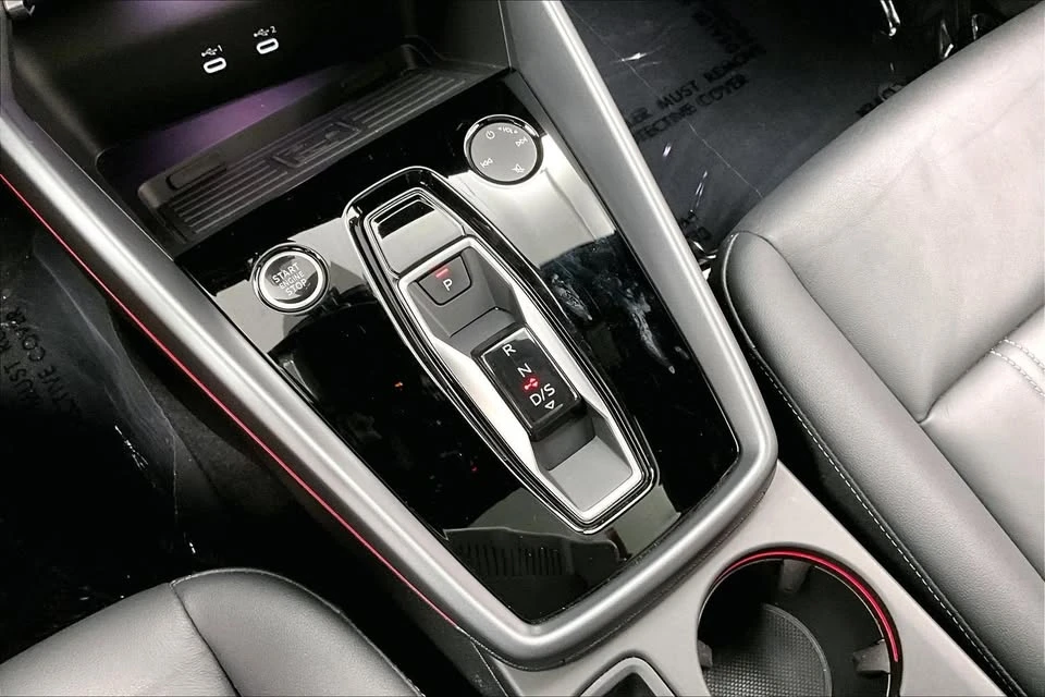 2025 Audi 8Y A3 - Image 12 of 20