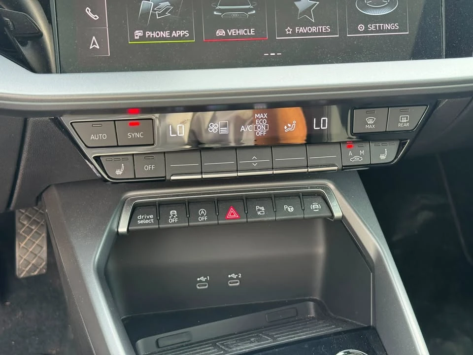 2025 Audi 8Y A3 - Image 14 of 16