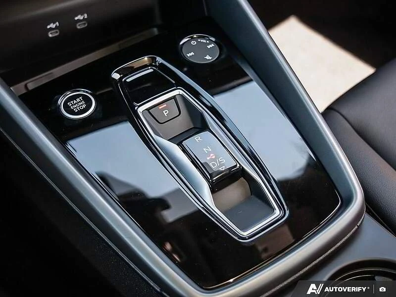 2025 Audi 8Y A3 - Image 10 of 12