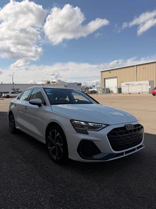 2025 Audi 8Y A3 - Image 4 of 18