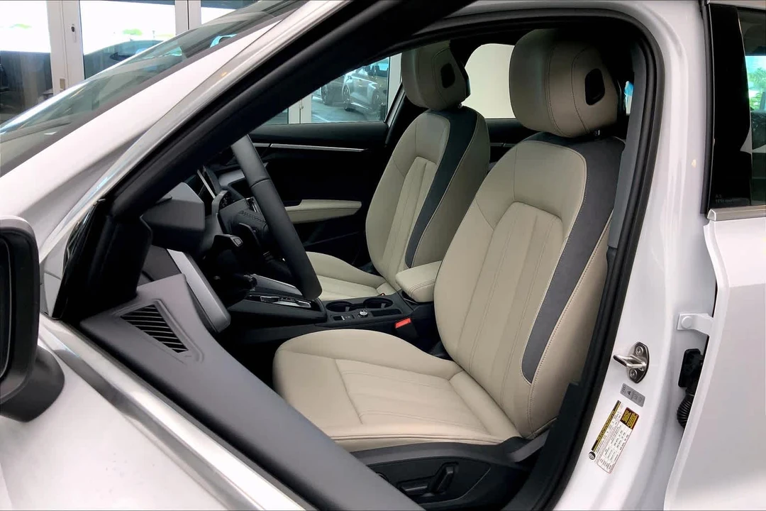 2025 Audi 8Y A3 - Image 9 of 12