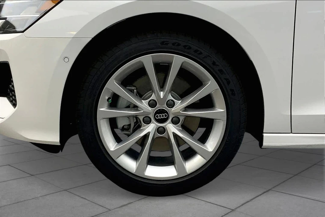 2025 Audi 8Y A3 - Image 11 of 12