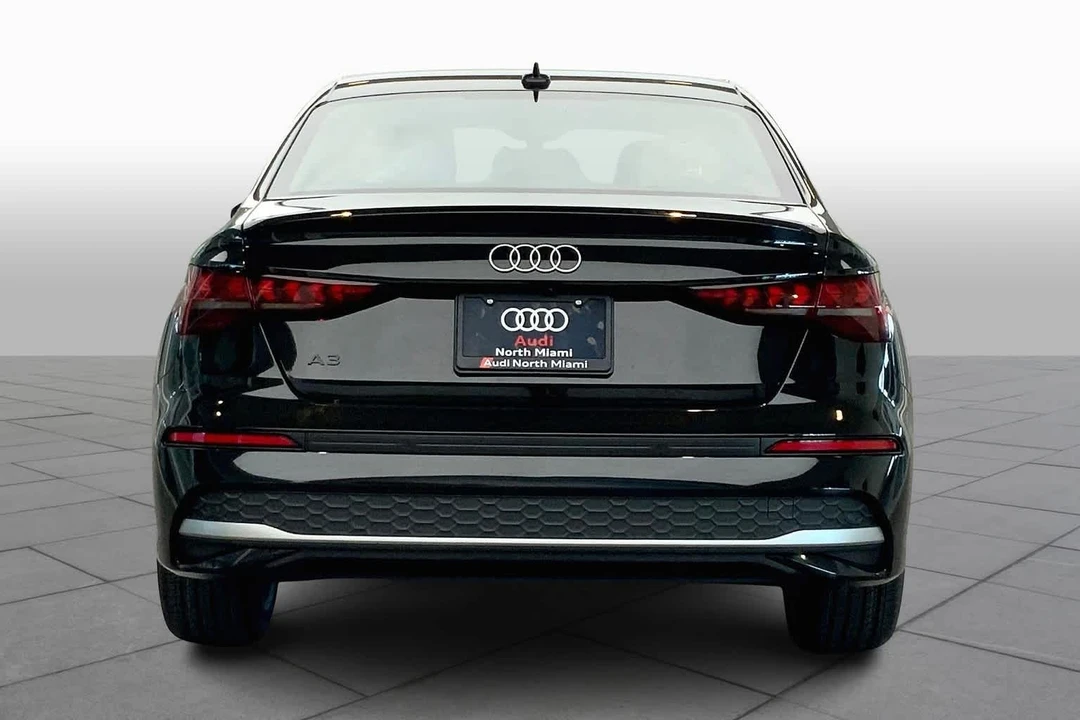 2025 Audi 8Y A3 - Image 4 of 12