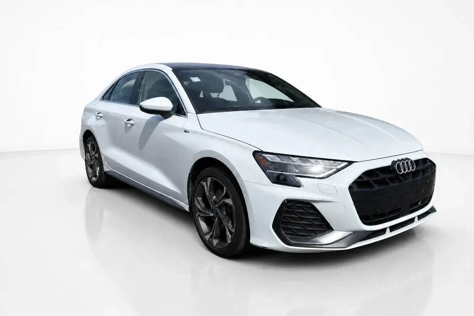 2025 Audi 8Y A3 - Image 2 of 8