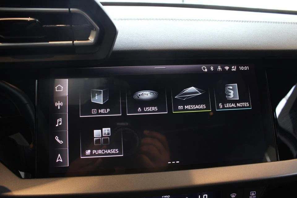 2025 Audi 8Y A3 - Image 13 of 20