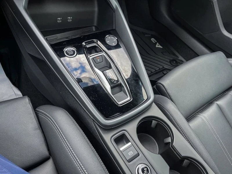 2025 Audi 8Y A3 - Image 15 of 20