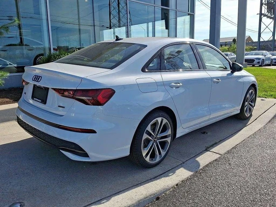 2025 Audi 8Y A3 - Image 2 of 5