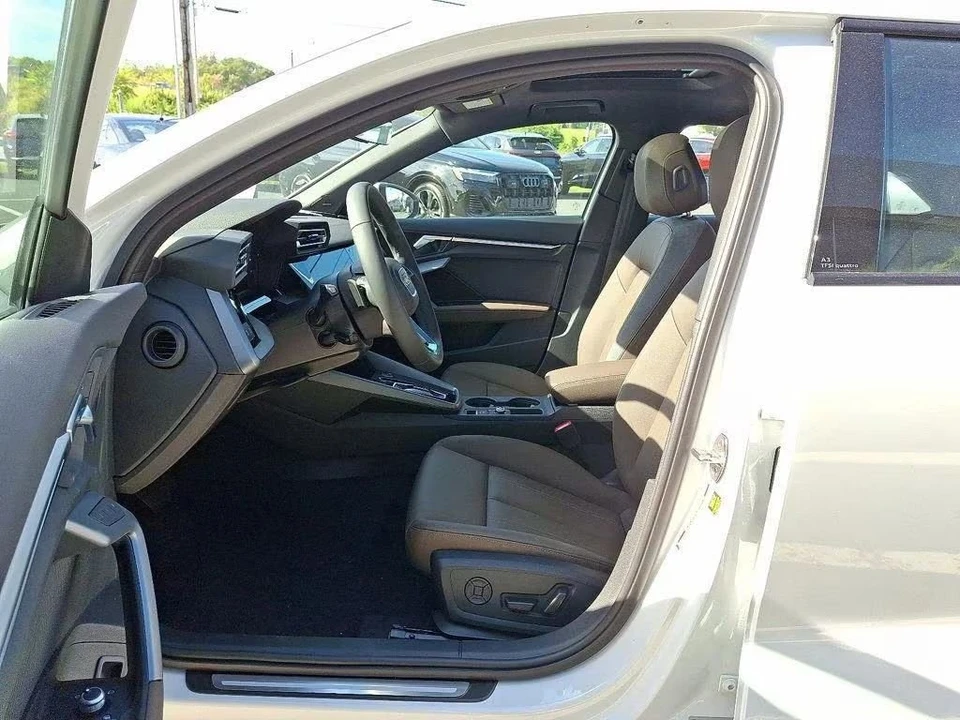 2025 Audi 8Y A3 - Image 3 of 5