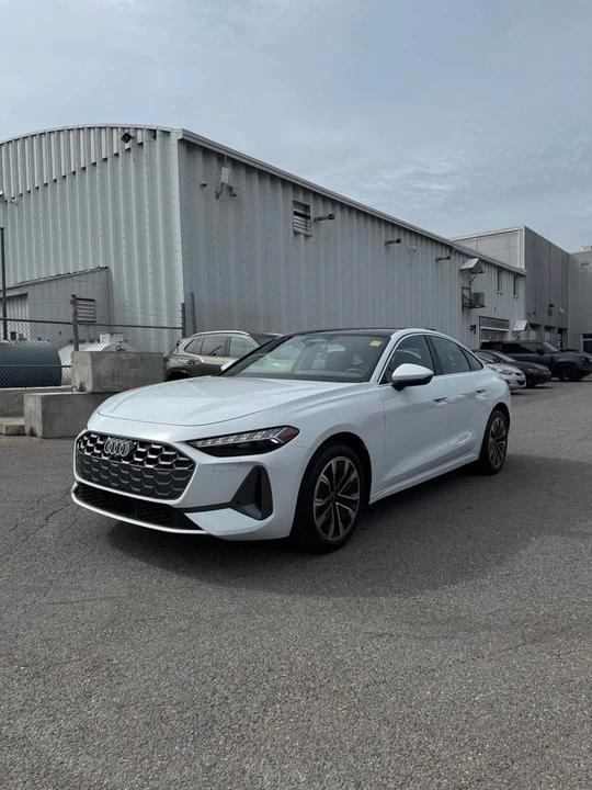 2025 Audi B10 A5 - Image 2 of 5