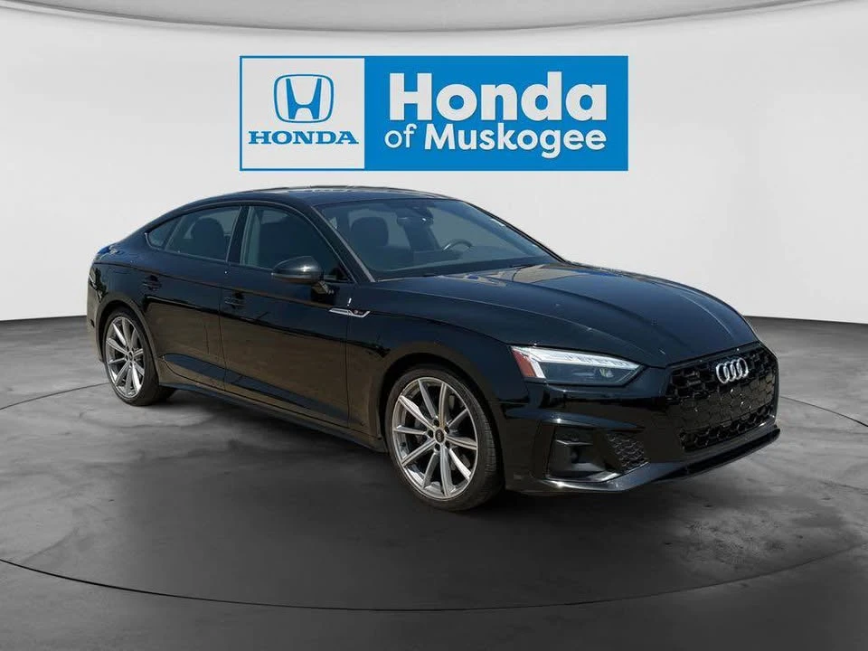 2025 Audi B10 A5 - Image 2 of 10