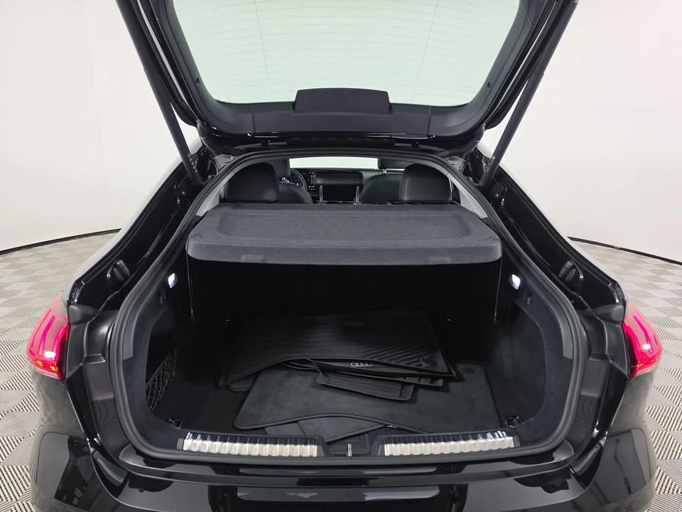 2025 Audi B10 A5 - Image 12 of 19