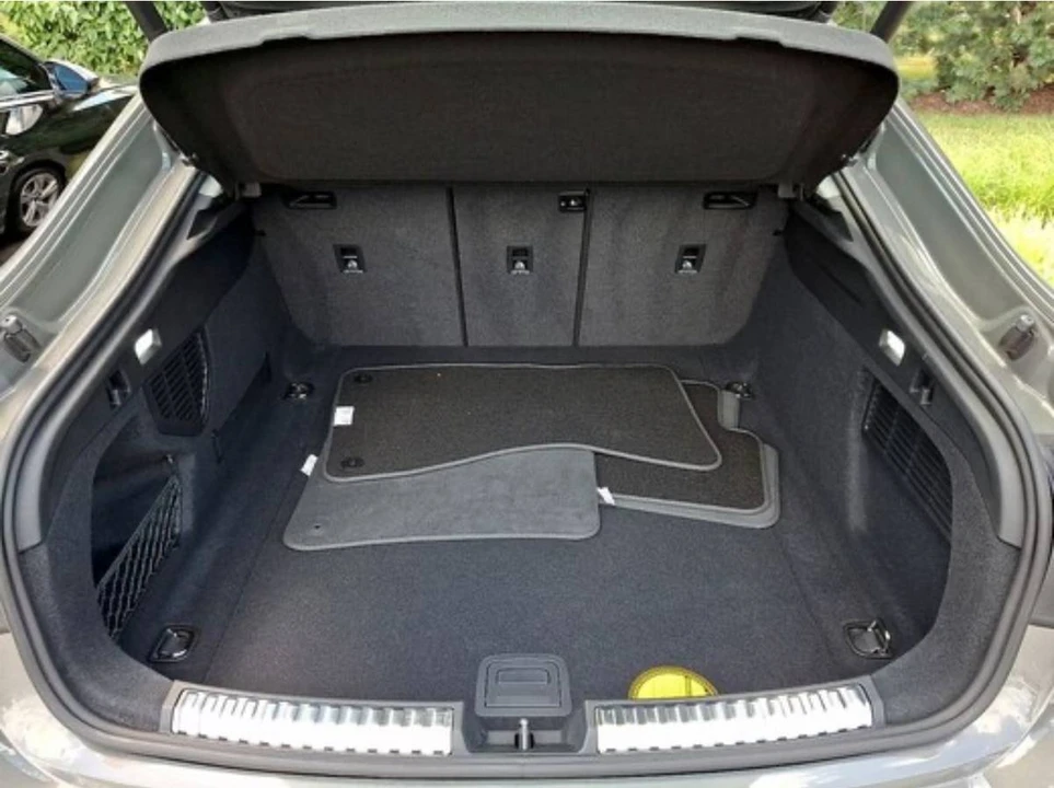 2025 Audi B10 A5 - Image 16 of 18