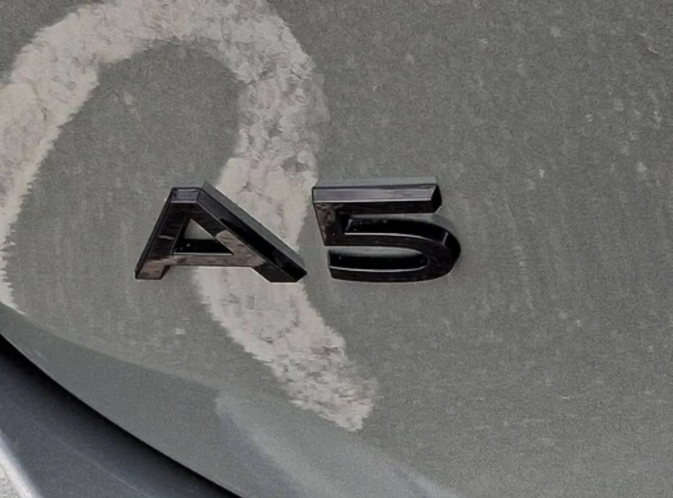 2025 Audi B10 A5 - Image 17 of 18