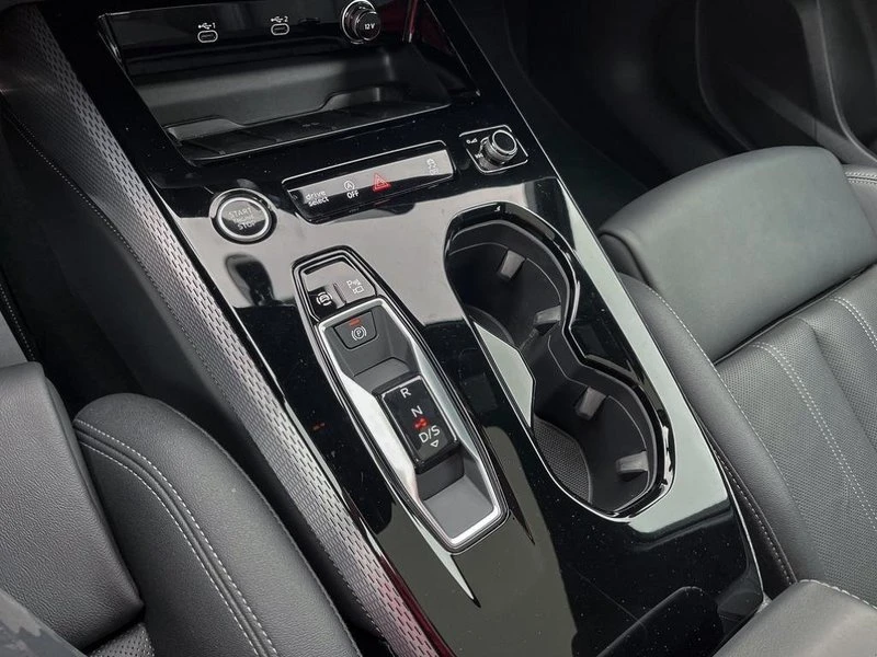 2025 Audi B10 A5 - Image 16 of 20