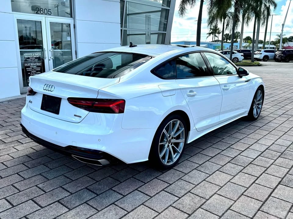 2025 Audi B10 A5 - Image 5 of 19