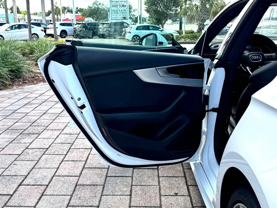 2025 Audi B10 A5 - Image 9 of 19