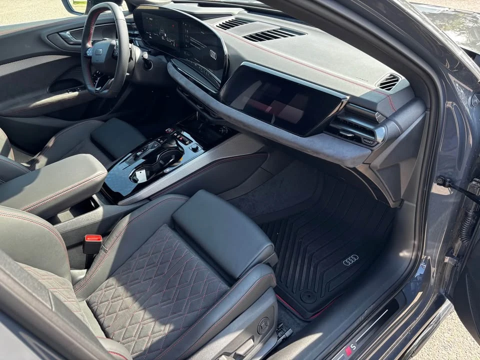 2025 Audi B10 A5 - Image 8 of 17