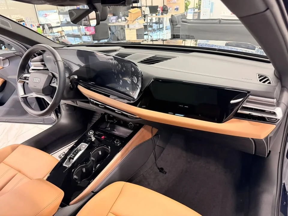 2025 Audi B10 A5 - Image 17 of 20