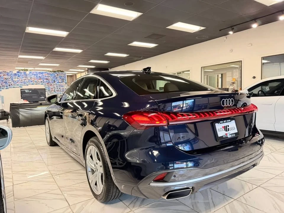 2025 Audi B10 A5 - Image 3 of 20
