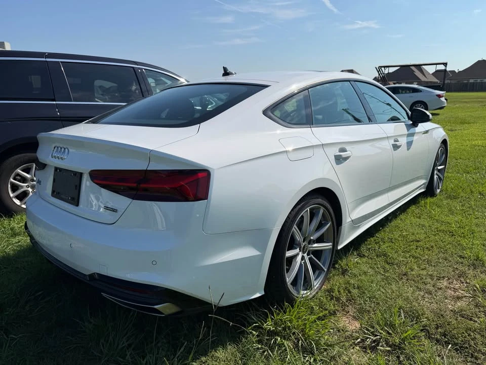 2025 Audi B10 A5 - Image 3 of 4