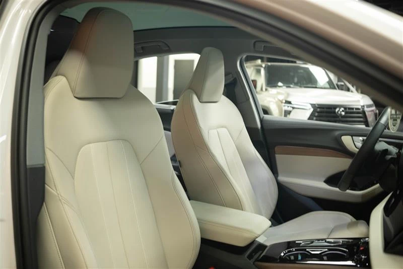 2025 Audi B10 A5 - Image 15 of 20
