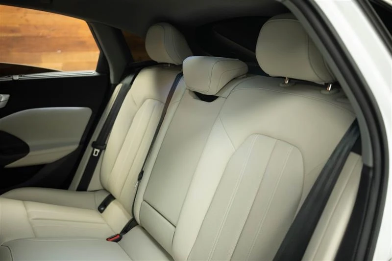 2025 Audi B10 A5 - Image 12 of 20