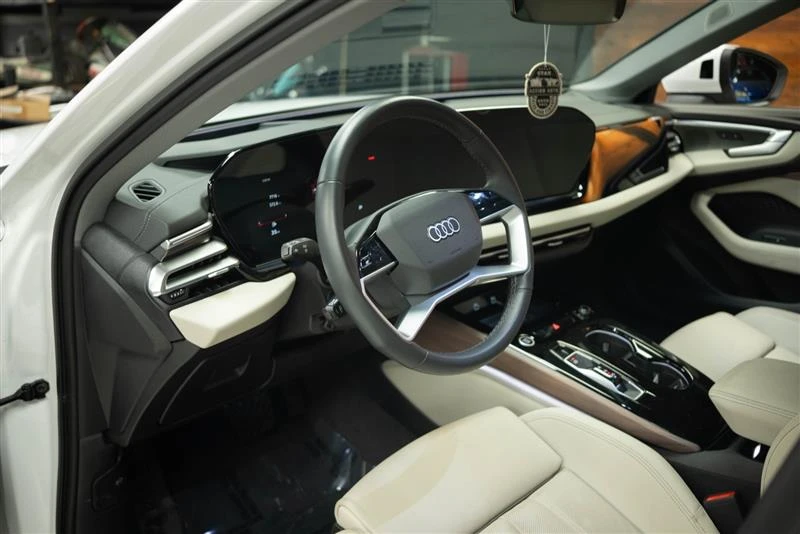 2025 Audi B10 A5 - Image 9 of 20