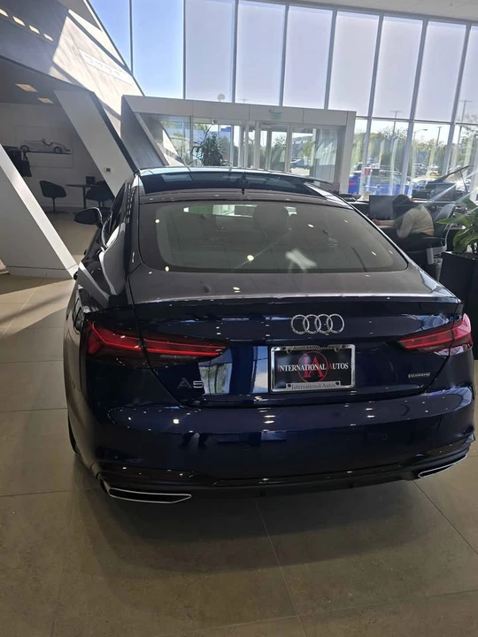 2025 Audi B10 A5 - Image 6 of 17