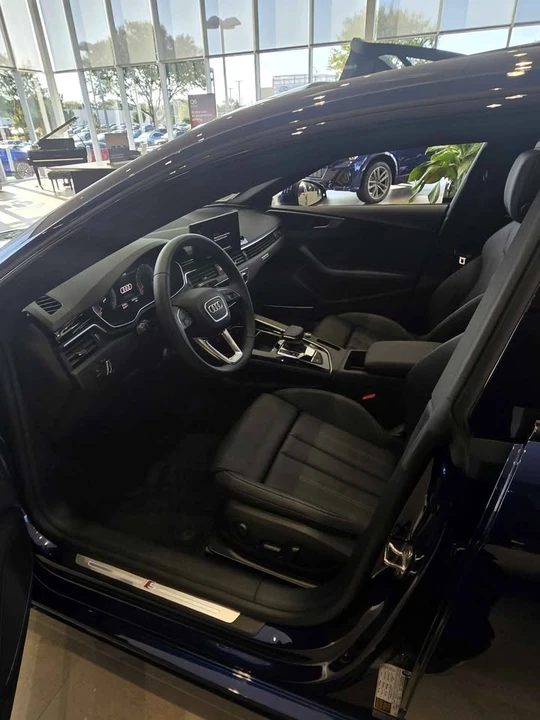 2025 Audi B10 A5 - Image 10 of 17