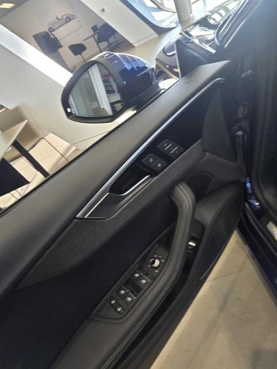 2025 Audi B10 A5 - Image 9 of 17