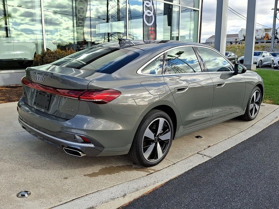 2025 Audi B10 A5 - Image 6 of 12