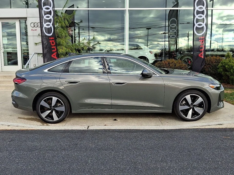 2025 Audi B10 A5 - Image 7 of 12