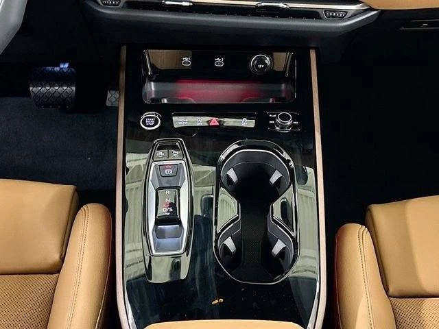 2025 Audi B10 A5 - Image 13 of 20
