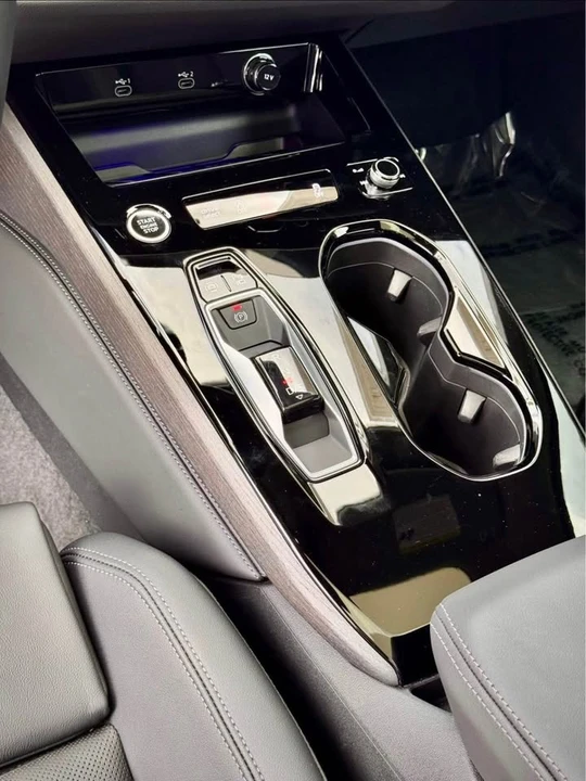 2025 Audi B10 A5 - Image 15 of 20