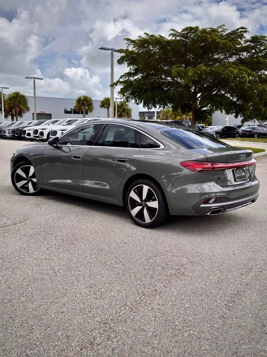 2025 Audi B10 A5 - Image 3 of 20