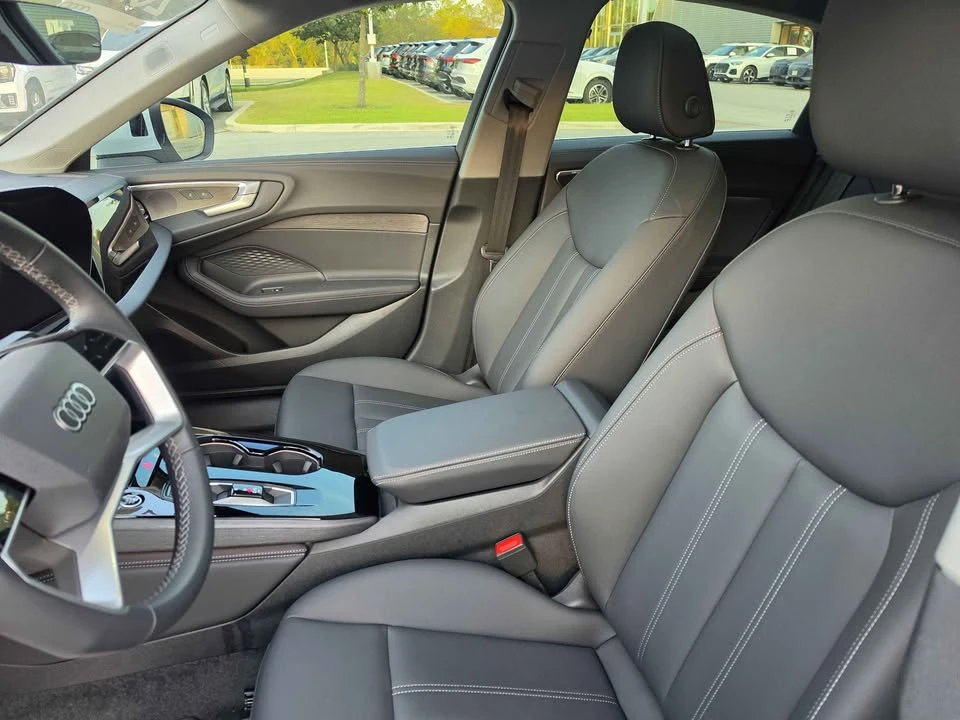 2025 Audi B10 A5 - Image 6 of 8