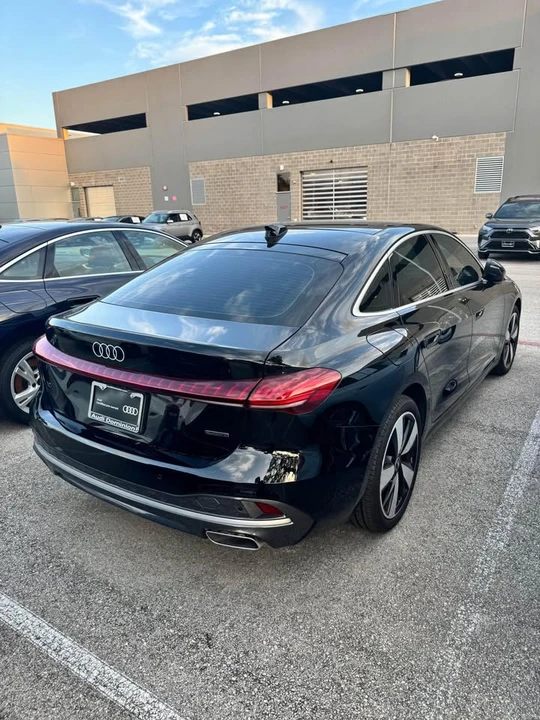 2025 Audi B10 A5 - Image 4 of 5