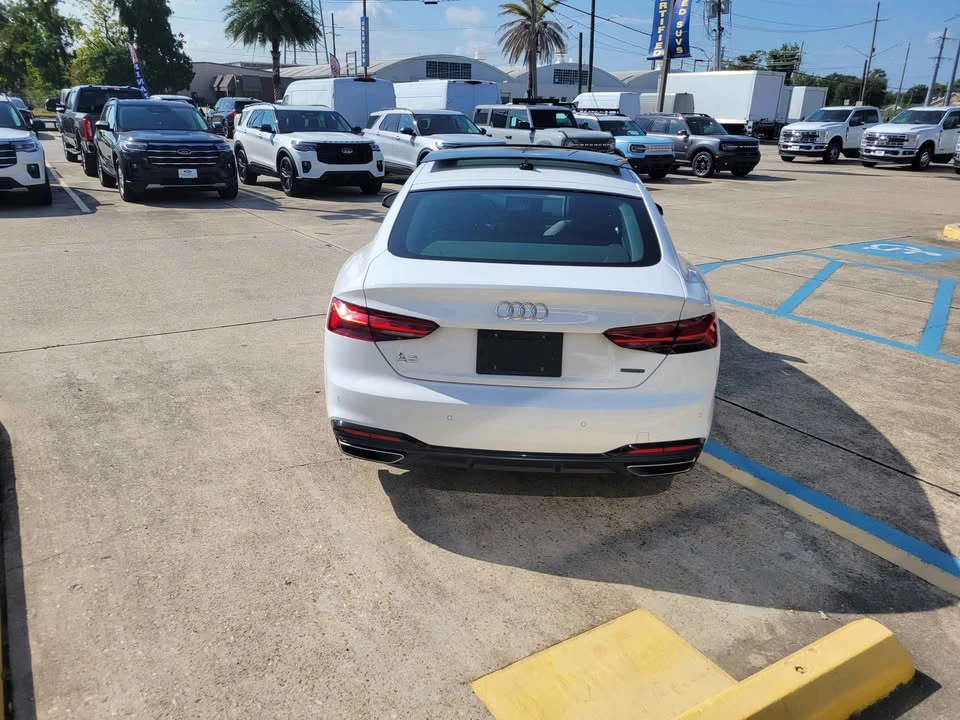 2025 Audi B10 A5 - Image 10 of 12