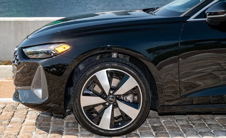 2025 Audi B10 A5 - Image 7 of 8