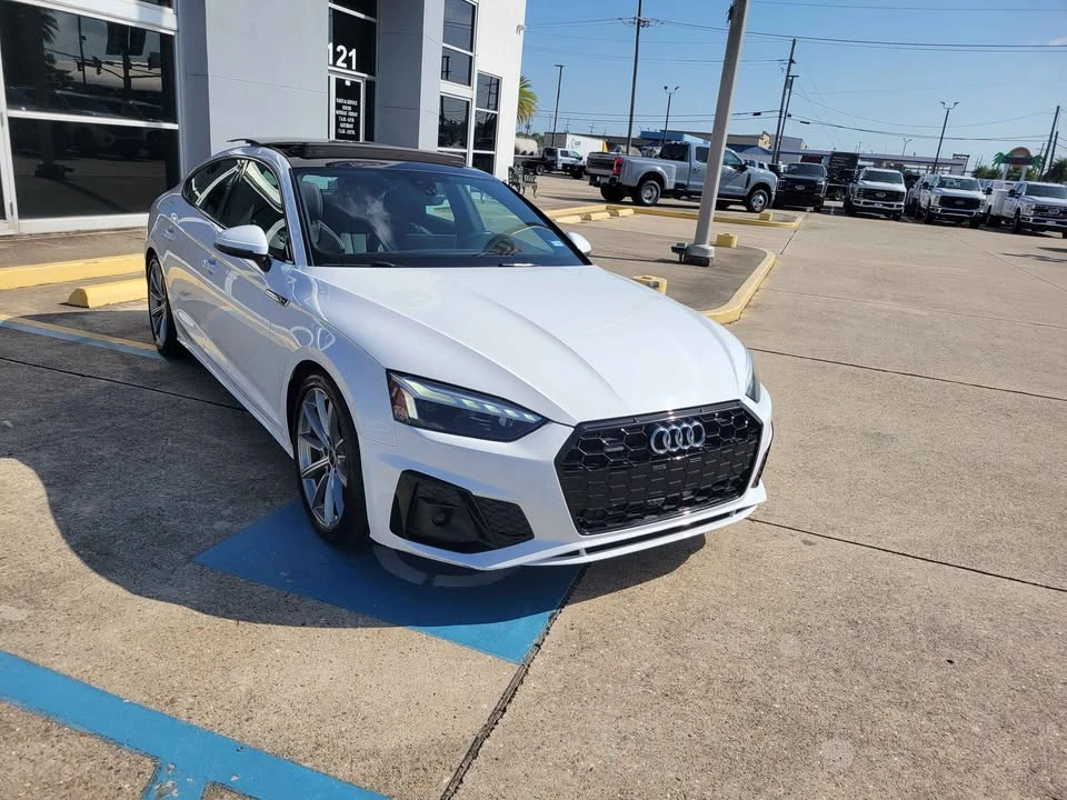 2025 Audi B10 A5 - Image 3 of 12